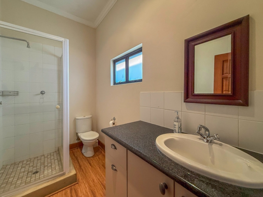 6 Bedroom Property for Sale in The Coves North West